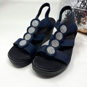 NWOT SKECHERS PIER LITE FOAM WEDGE SANDALS IN BLUE STRAP SZ 6.5